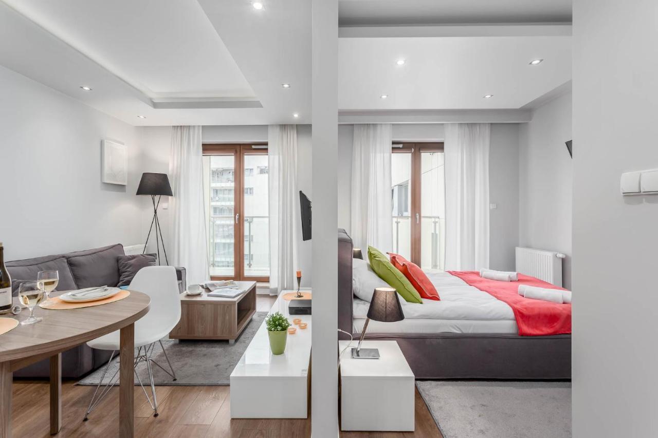 Rent Like Home - Oxygen Wronia 45 II วอร์ซอ ภายนอก รูปภาพ