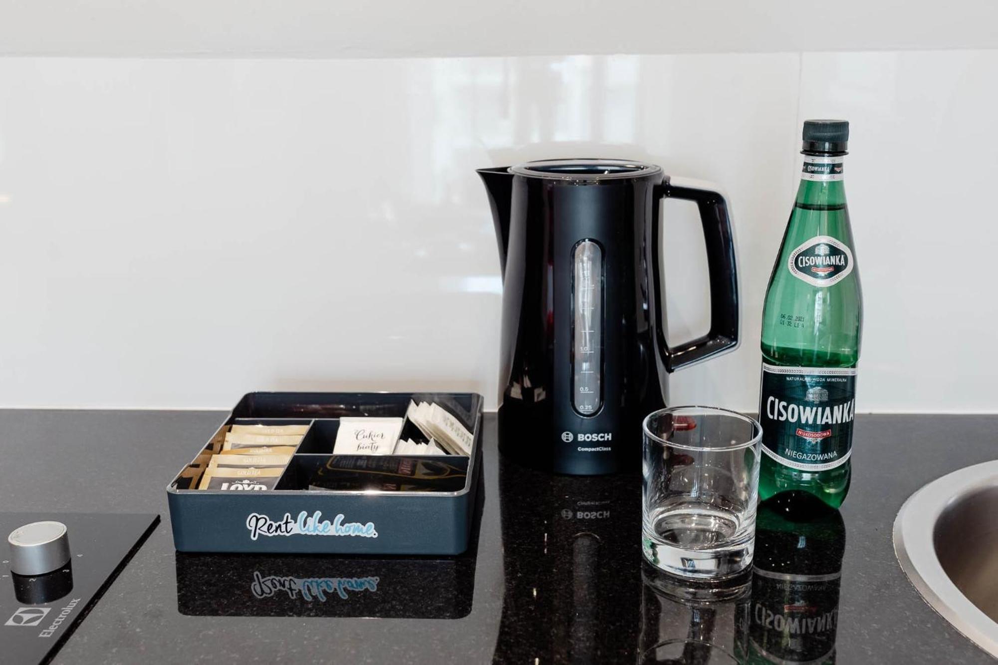 Rent Like Home - Oxygen Wronia 45 II วอร์ซอ ภายนอก รูปภาพ