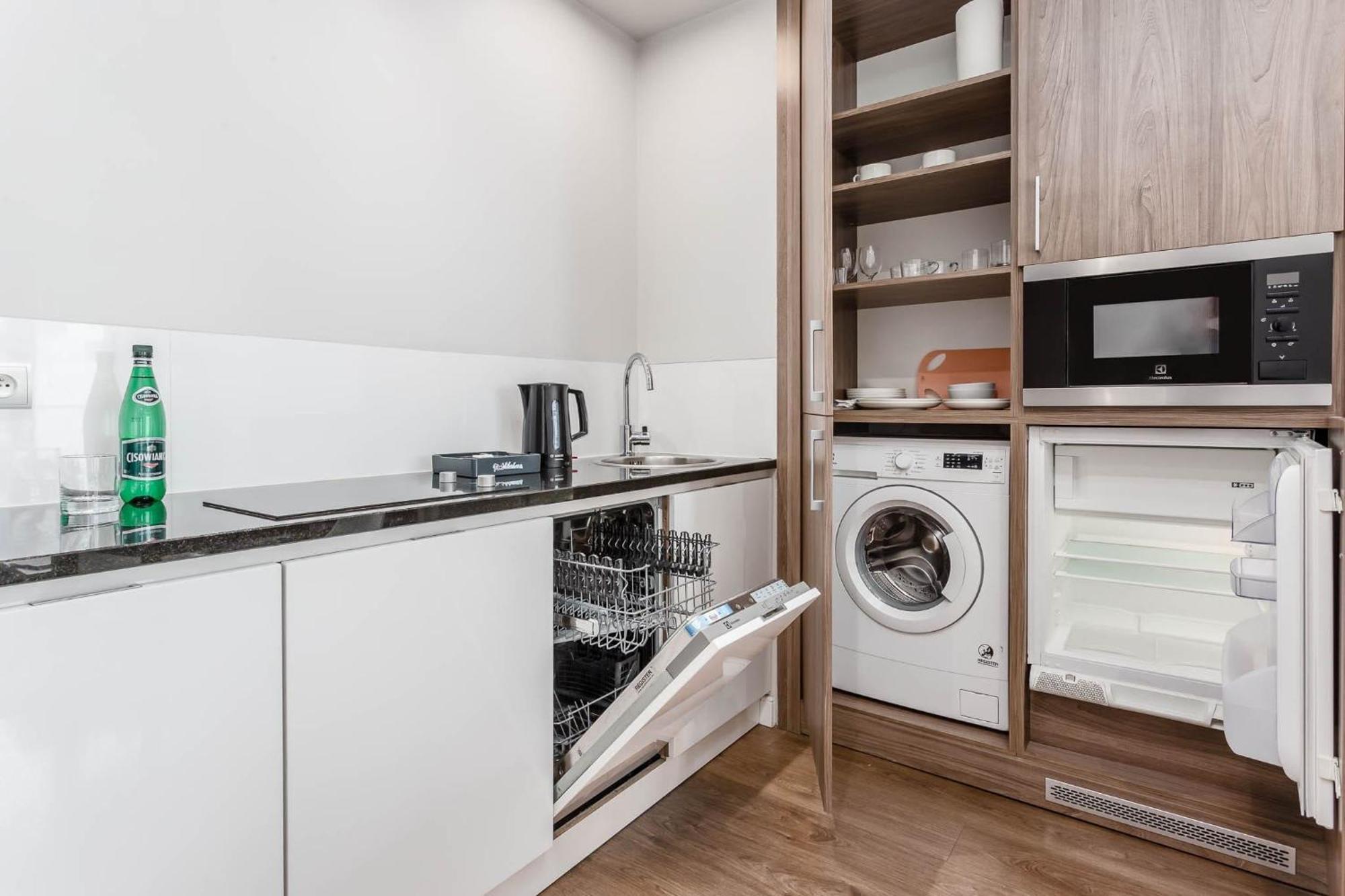 Rent Like Home - Oxygen Wronia 45 II วอร์ซอ ภายนอก รูปภาพ